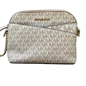 Jet Set Travel Medium Logo Dome
Crossbody Bag - white and gold